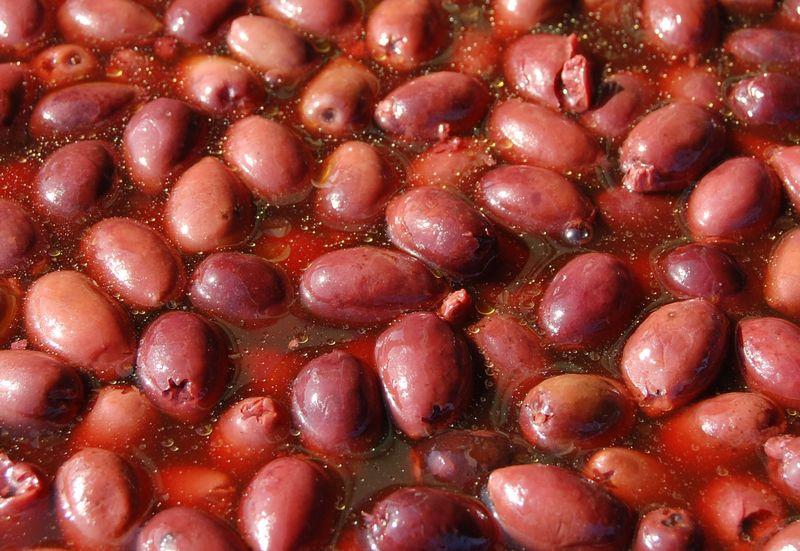 Aceitunas negras deshuesadas en salmuera orgánicas, cantidad de relleno 5,5 kg ATG 3,0 kg
