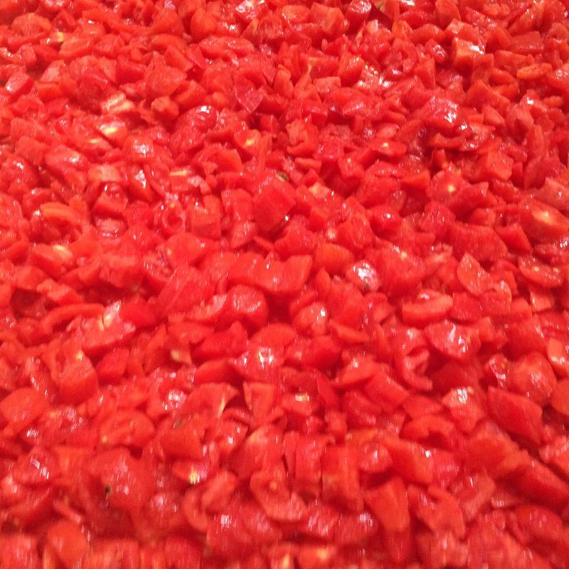 Trozos de tomate orgánicos en lata, contenido neto 2,5kg, peso de drenaje 1,5kg