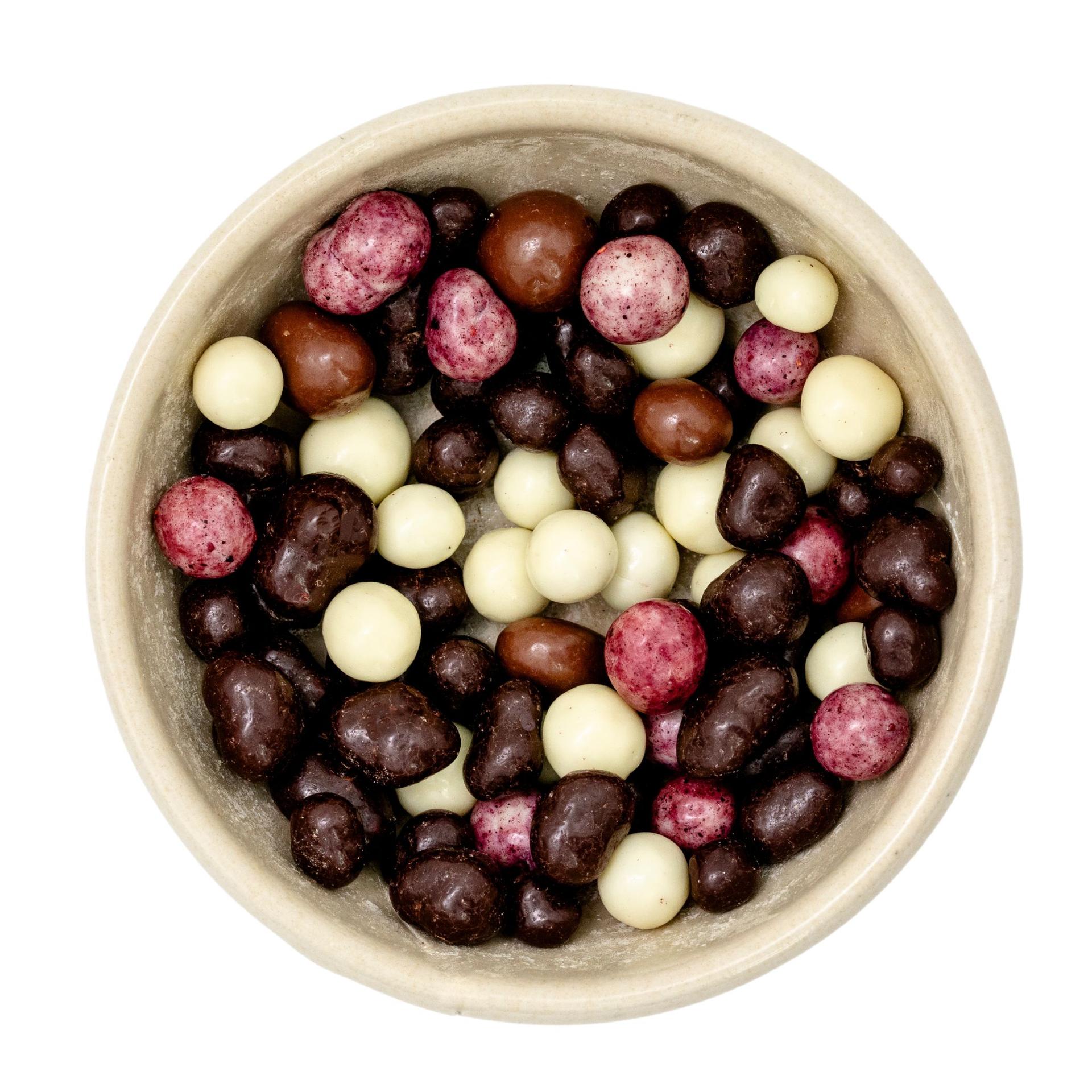 Arándanos, frambuesas y trozos de fresa en tres chocolates Orgánicos Fairtrade 5kg